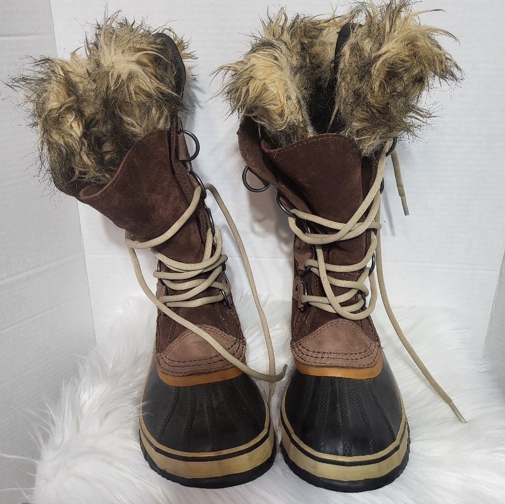 Sorel Brown and Black Winter Boots with Faux Fur, Size 7